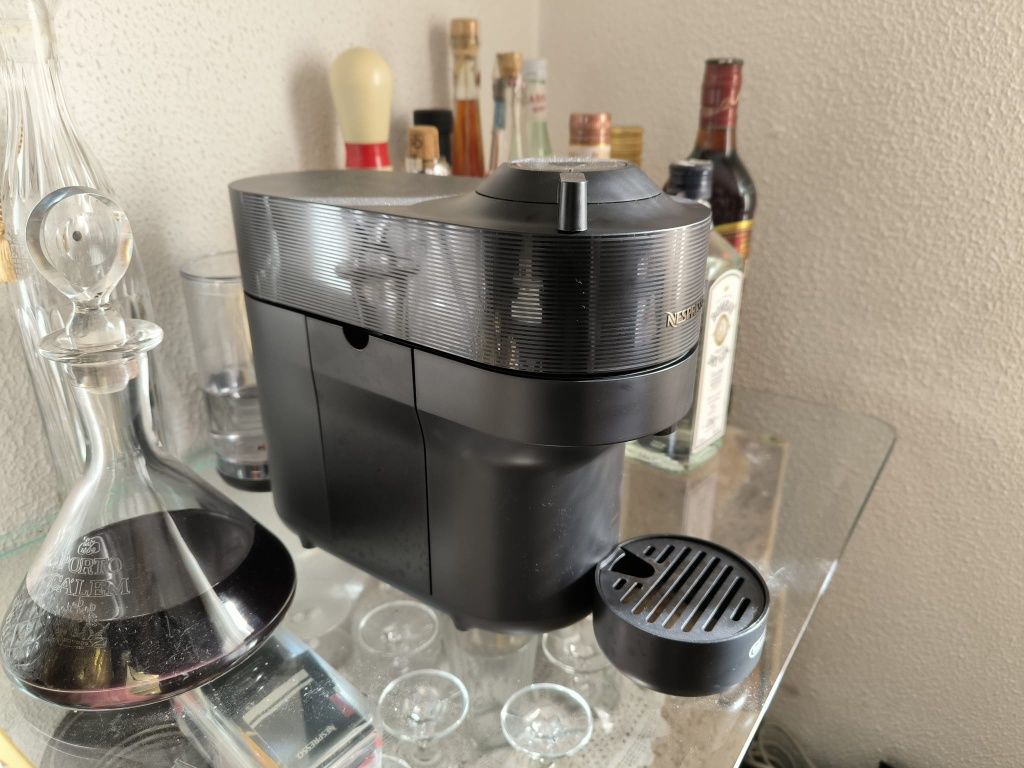 Máquina Nespresso vertuo pop