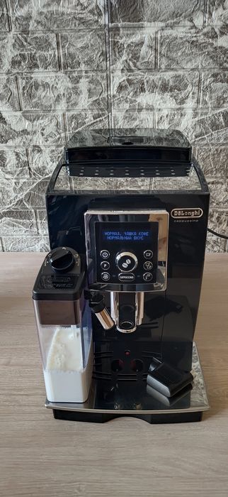 Кавомашина/кавоварка Delonghi Cappuccino, ecam 23.460