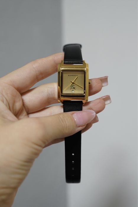 Жіночий годинник BURBERRY