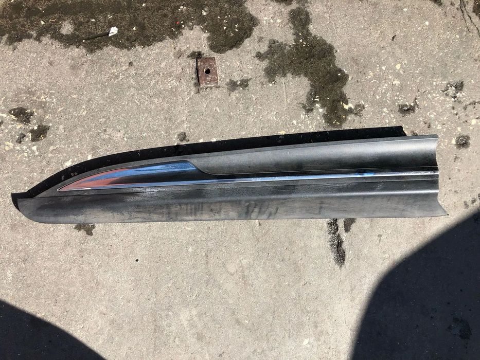 RENAULT SCENIC IV FRISO PORTA FRENTE ESQUERDA - FR006