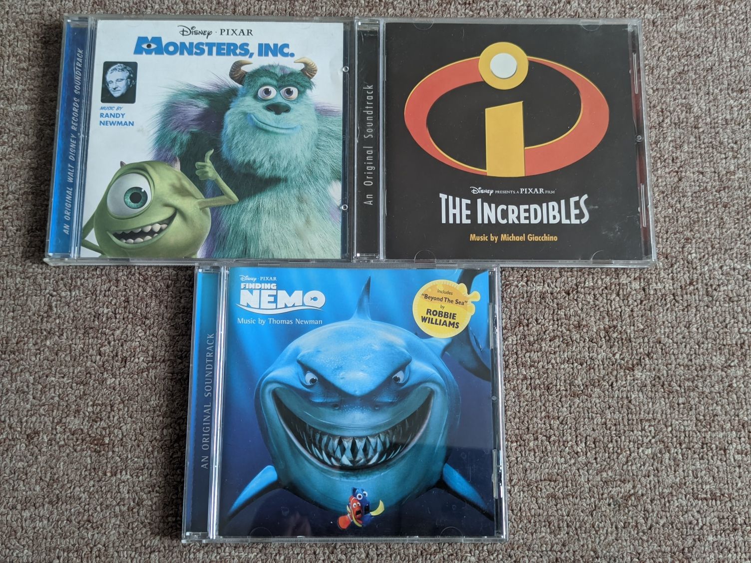 Фирменный CD саундтрек Finding Nemo The Incredibles Monster Inc