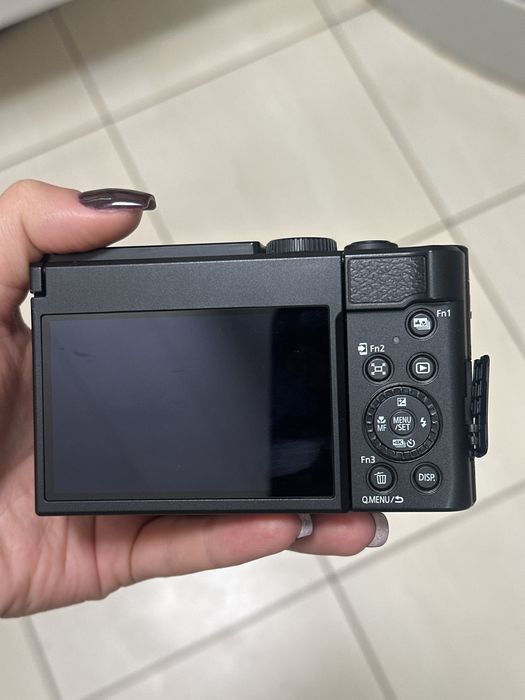 Camera panasonic lumix tz 99