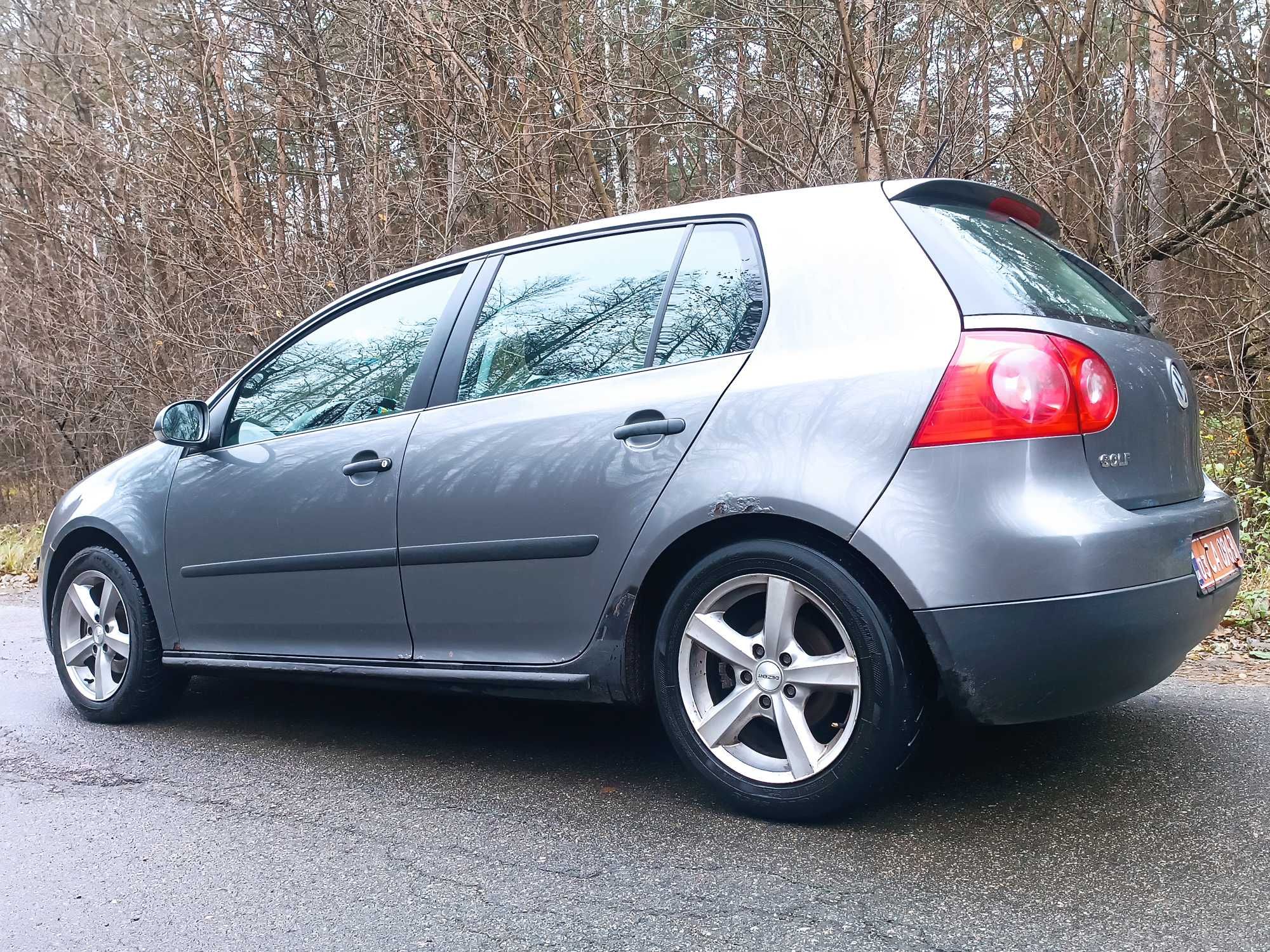 Продам Volkswagen golf 5  2005р.1,6 бензин.У хорошому стані