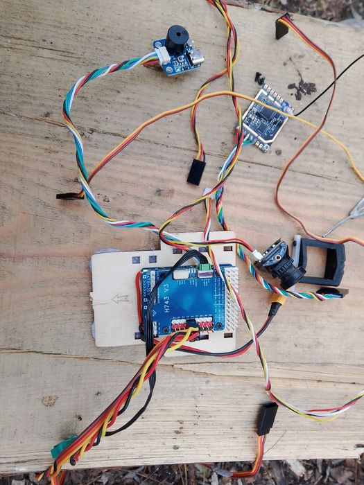 Комплектуючі до FPV дрона.