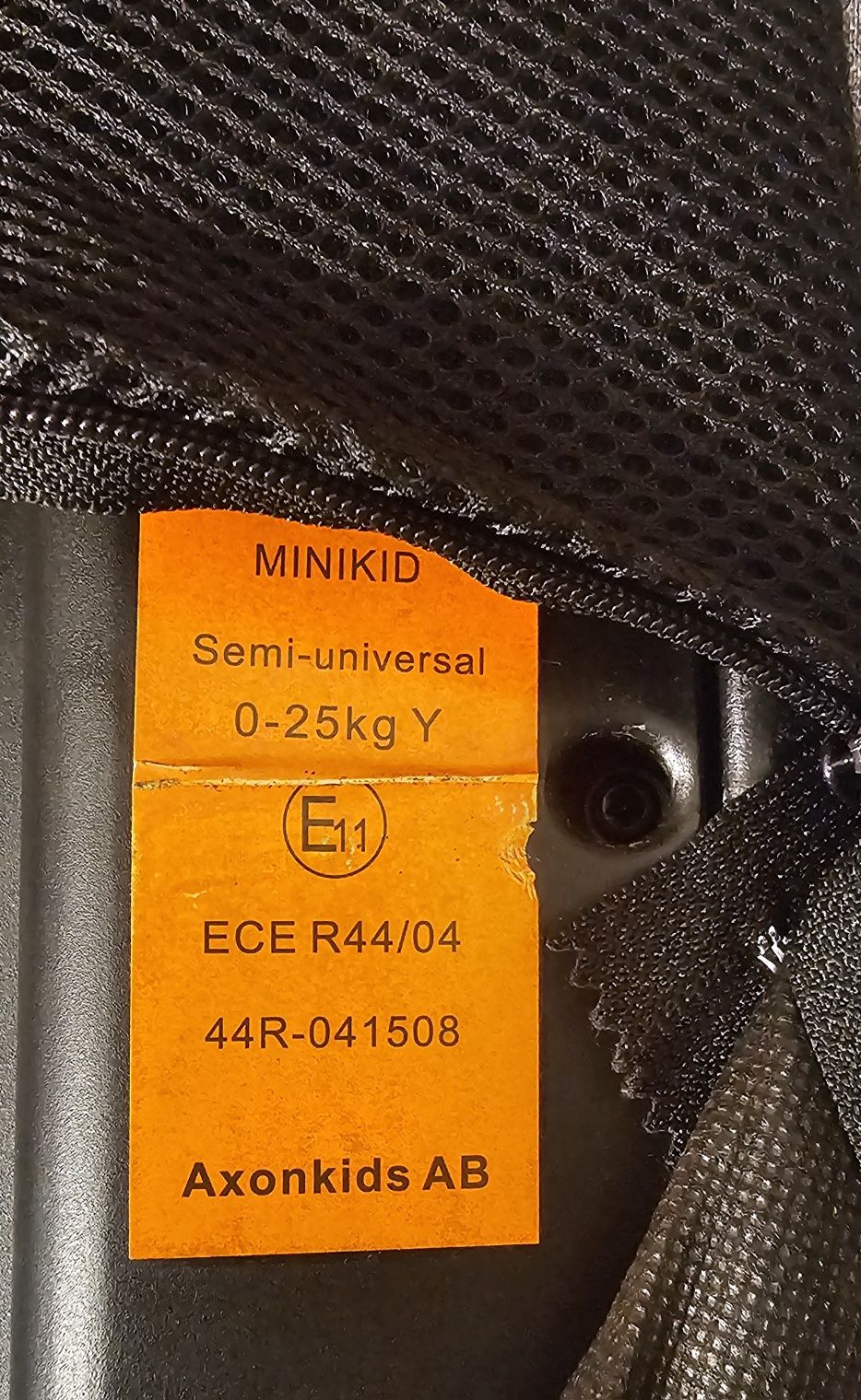 Fotelik RWF axkid minikid 2.0 używany GRATISY