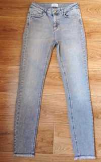 Серые джинсы скинни слим зауженные джеггинсы