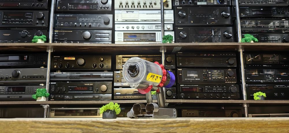 Бездротовий пилосмок Dyson V10/Дефект