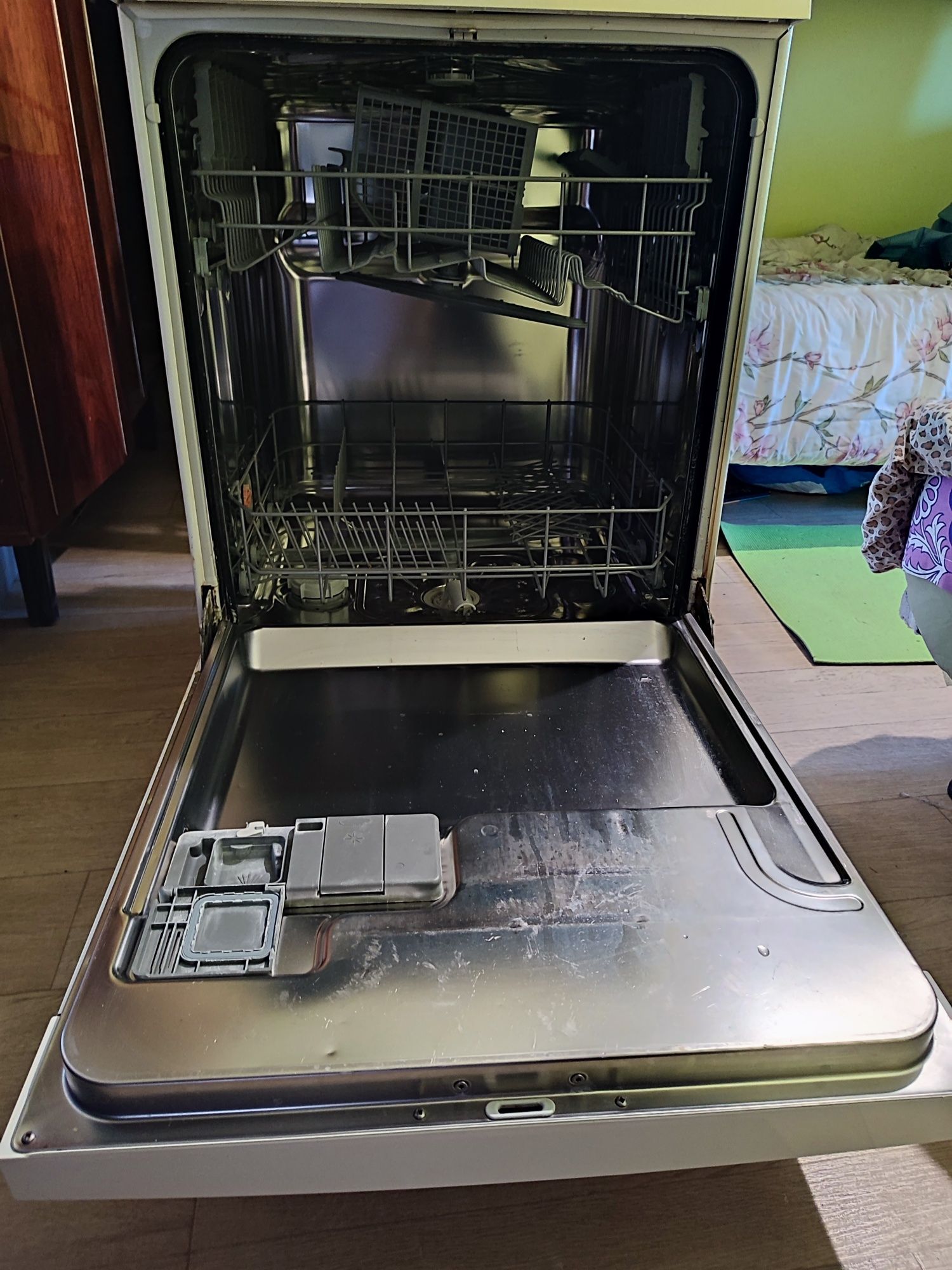 Посудомойная машина Electrolux