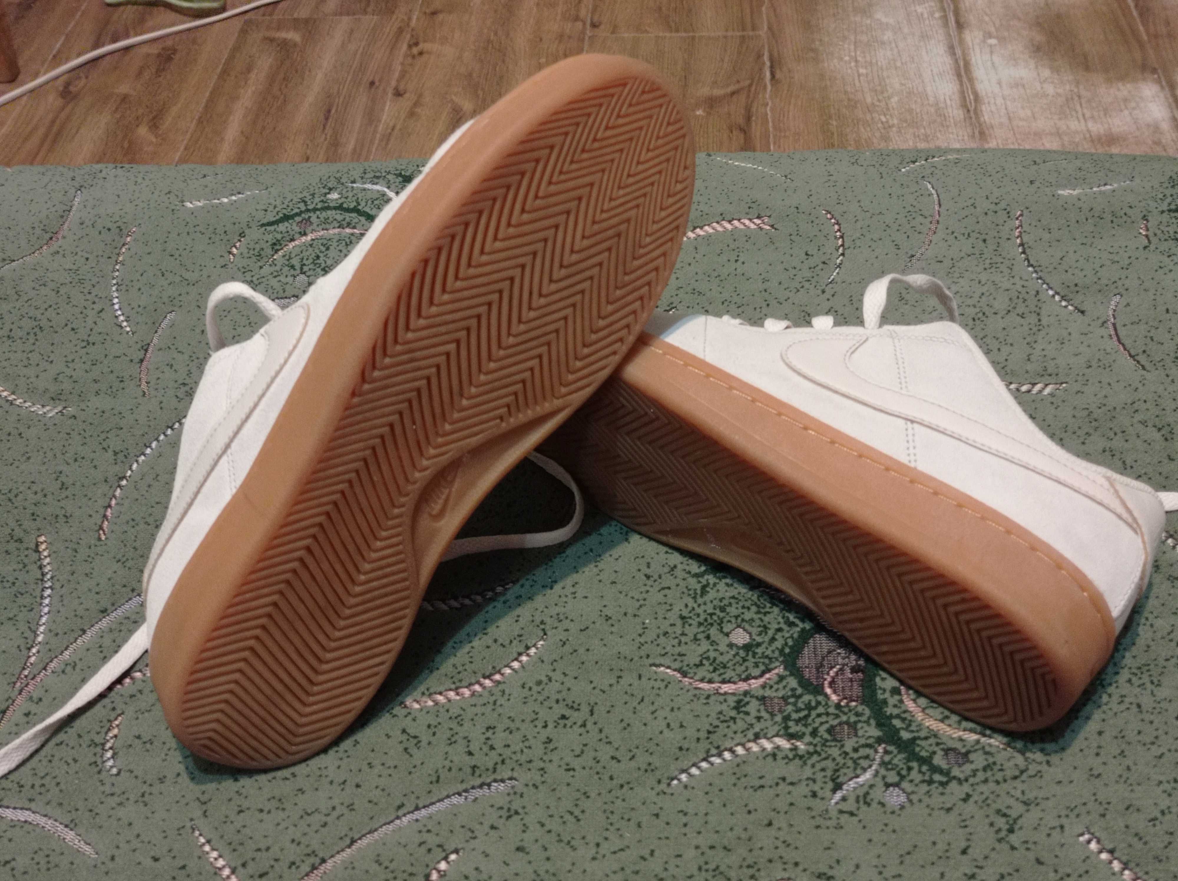 Кроссовки /кеды кожаные Nike оригинал размер-39  стелька-25см