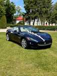 Samochód Maseratti Granturismo do ślubu z kierowcą