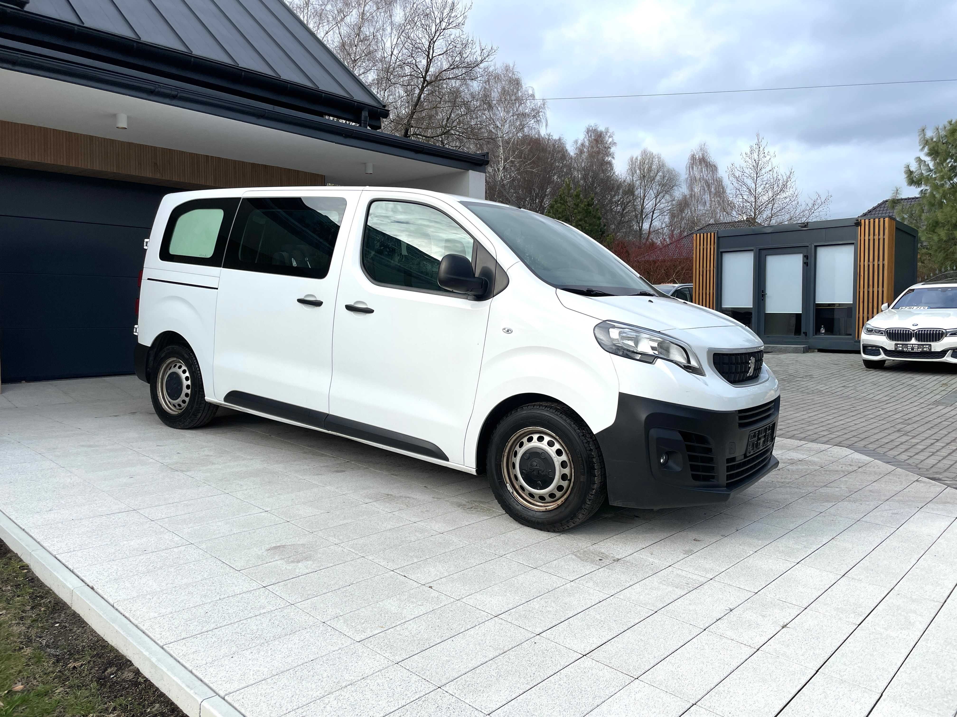 Peugeot Expert Vivaro trafic 1.5 bluehdi Vat 23% brygadówka 6-osobowy