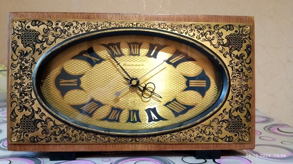 Годинник Янтарь камінний, часів СРСР робочий