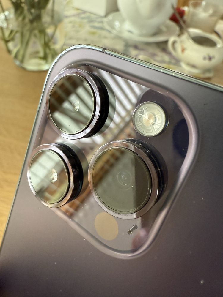 Piękny fioletowy Iphone 14 pro max 128GB