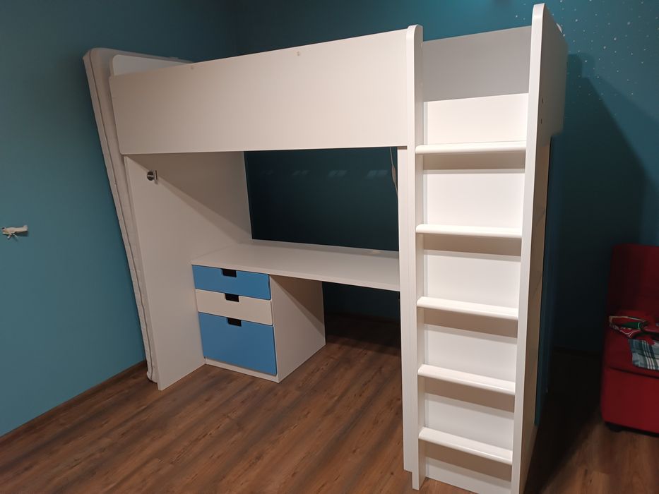 Łóżko piętrowe z biurkiem i szafą Ikea