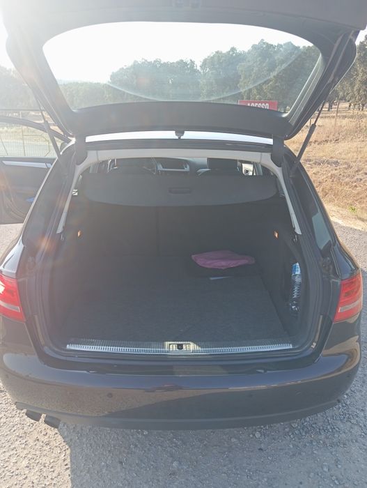 Vendo Audi A4 Avant b8 2.0 TDI 143 CV de 2008