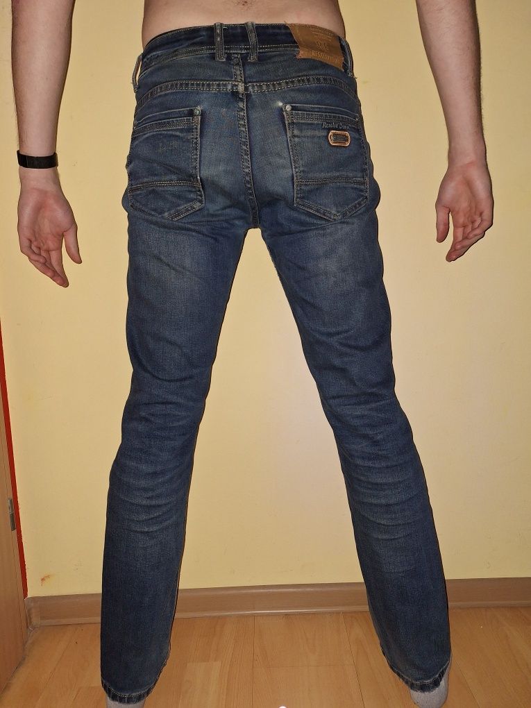 Jeansy męskie W31 L32 slim, zwężane Resalsa
