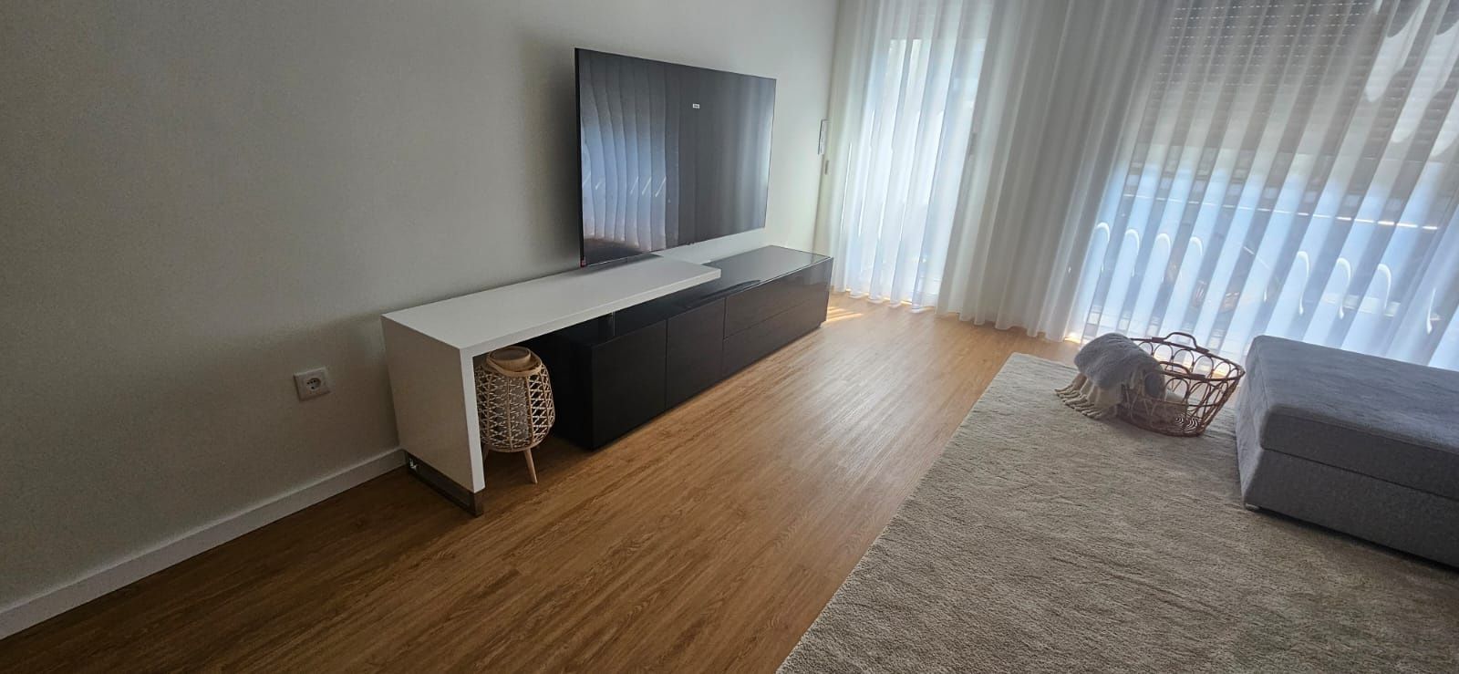 Móvel TV novo! Preto lacado