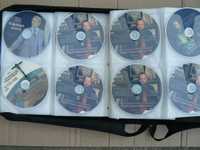 Коллекция лицензионных CD-дисков.