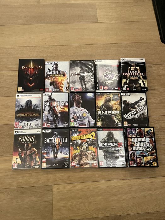 Zestaw gier komputerowych PC (diablo battlefield fifa tomb raider)