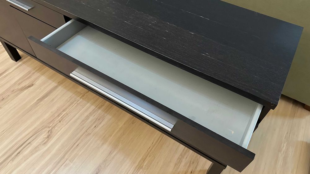 Bufet szafka ciemny z szufladami Ikea