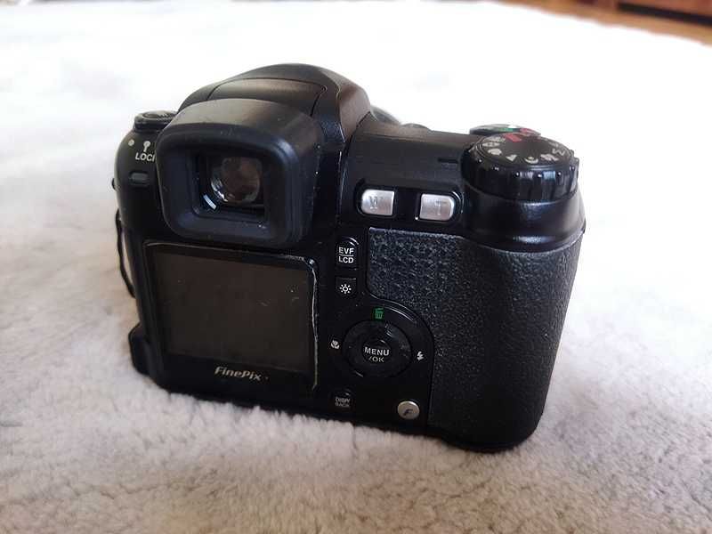 Aparat FujiFilm S5600