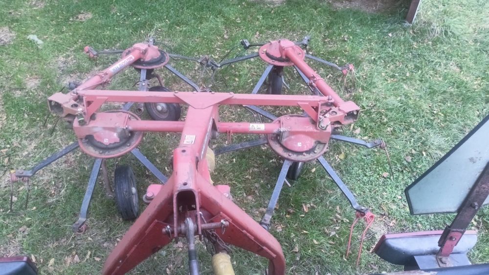 Przedsąsacz do siana