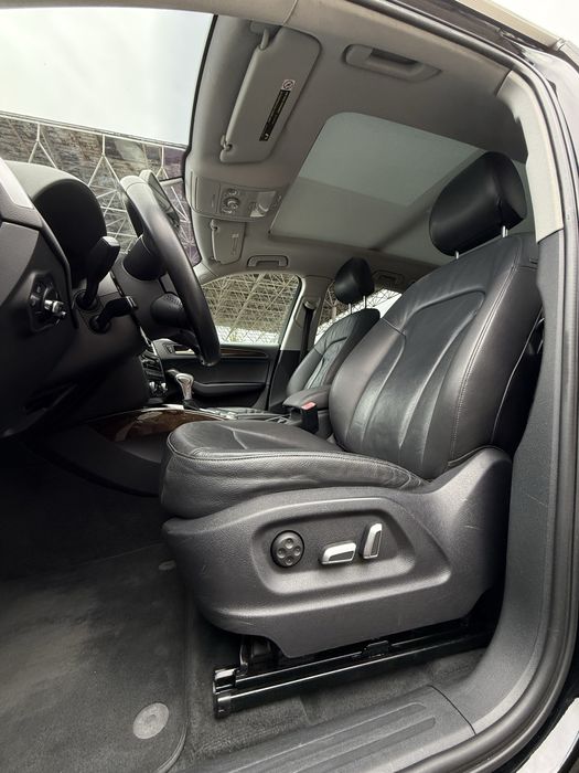 Продаж Audi Q5 2015року