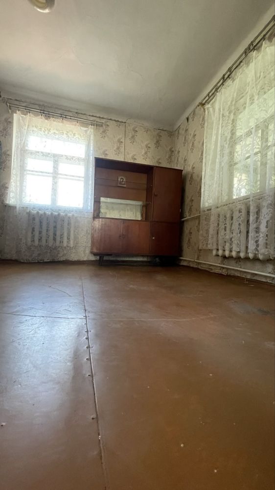 Продається будинок в селі Абазівка, Полтавському районі.