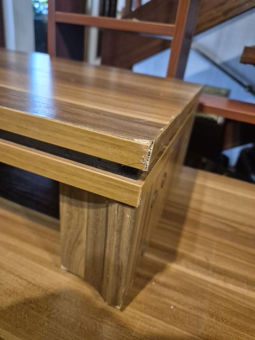 Szafka z przystawką i blatem górnym.