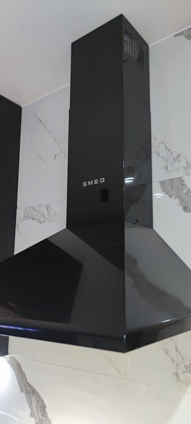 Okap marki Smeg 60