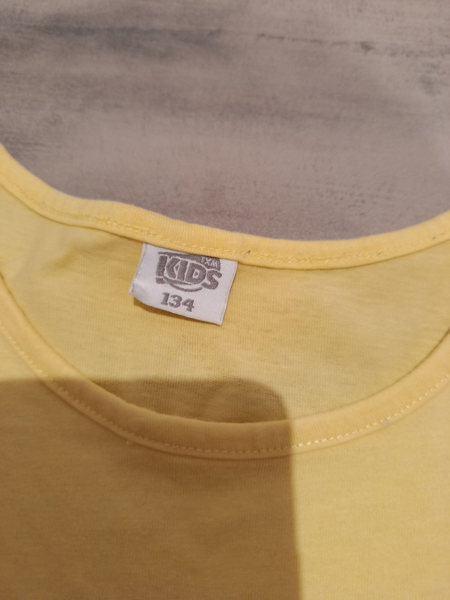 T-shirty w rozmiarze 134/140