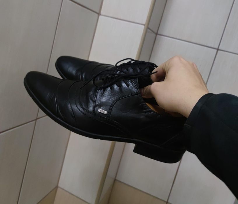 eleganckie buty 43 Ottimo obuwie garniturowe classic sport retro drip
