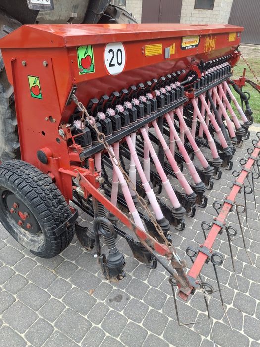Siewnik Unia Poznaniak podobne: Famarol, Agro Masz, Polonez