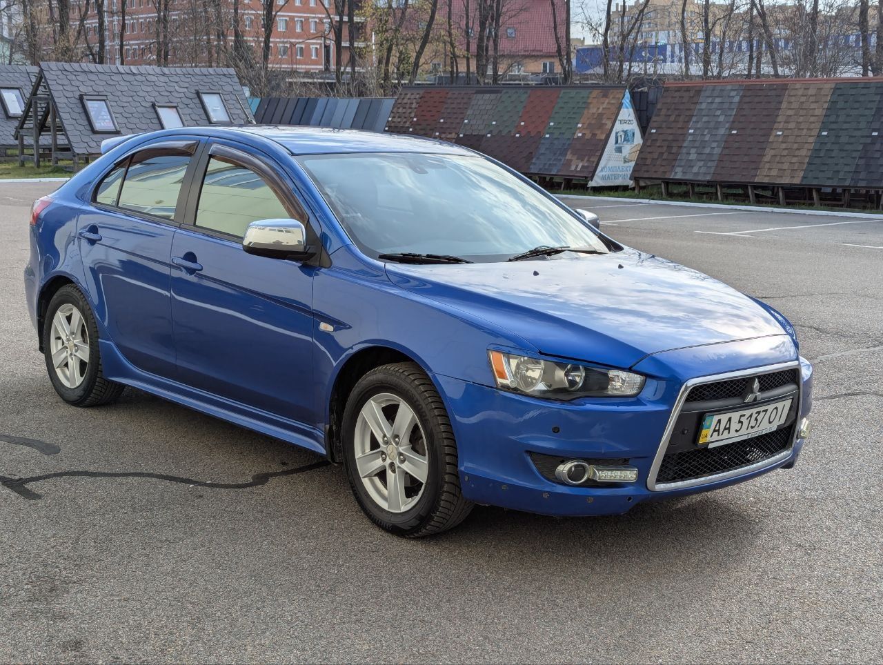 Mitsubishi lancer хетчбек 1.8 АКП газ.