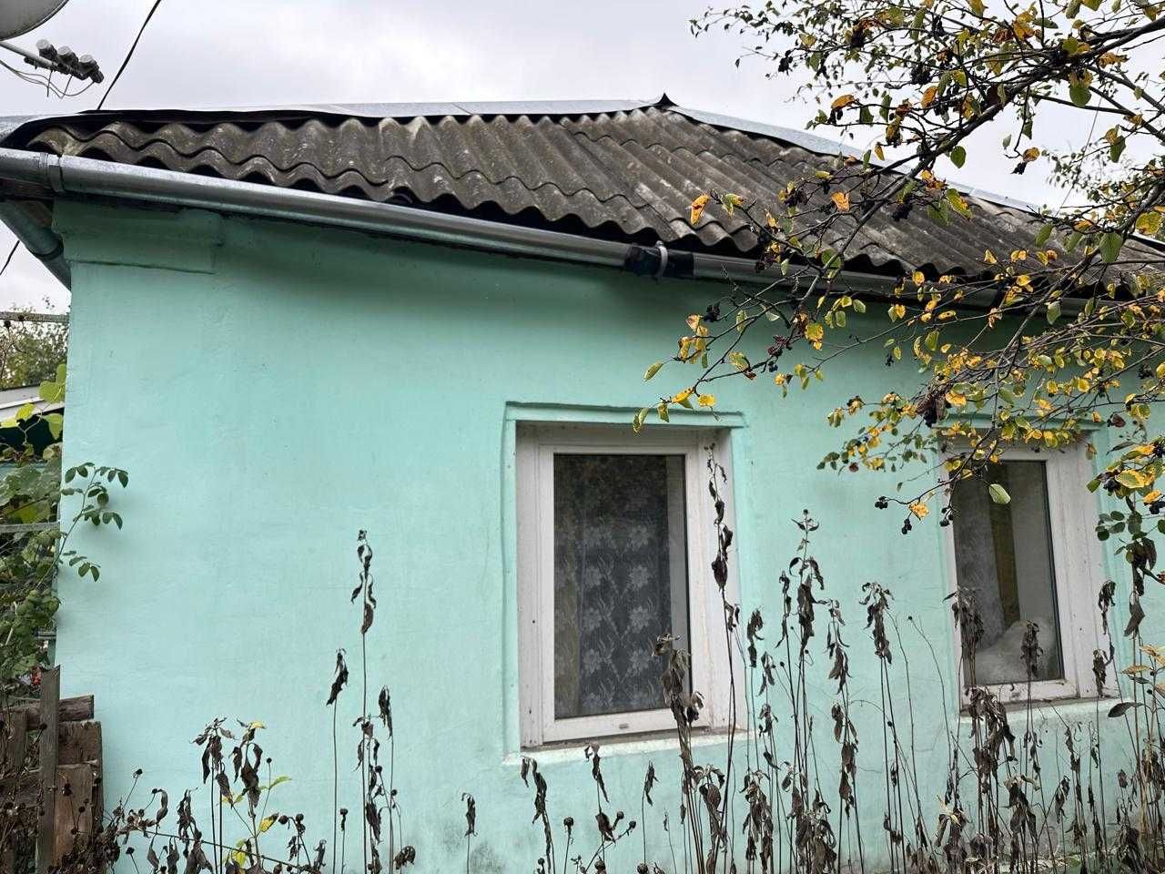 Продам будинок у місті Остер з ділянкою