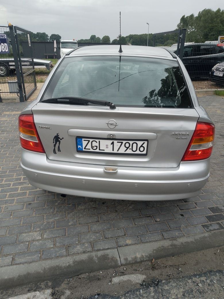 Opel Astra stan idealny klima sprawna