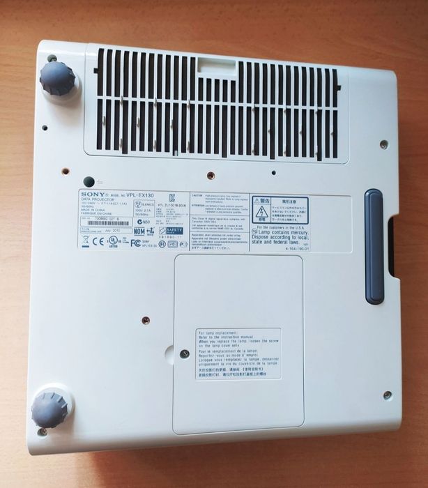 Проектор Sony VPL-EX130