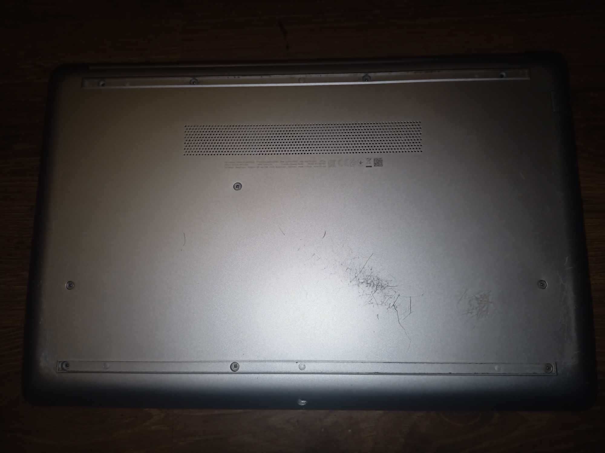 Hp Laptop 15-da1018nw