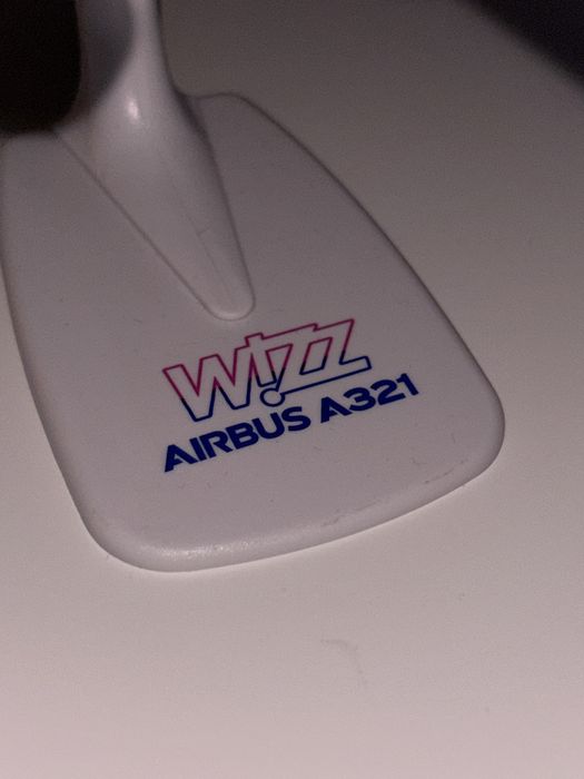 Model WizzAir Airbus A321 skala 1:200