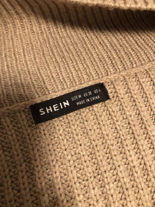 Бежевий светр джемпер кофта shein розмір m котфа гольф
