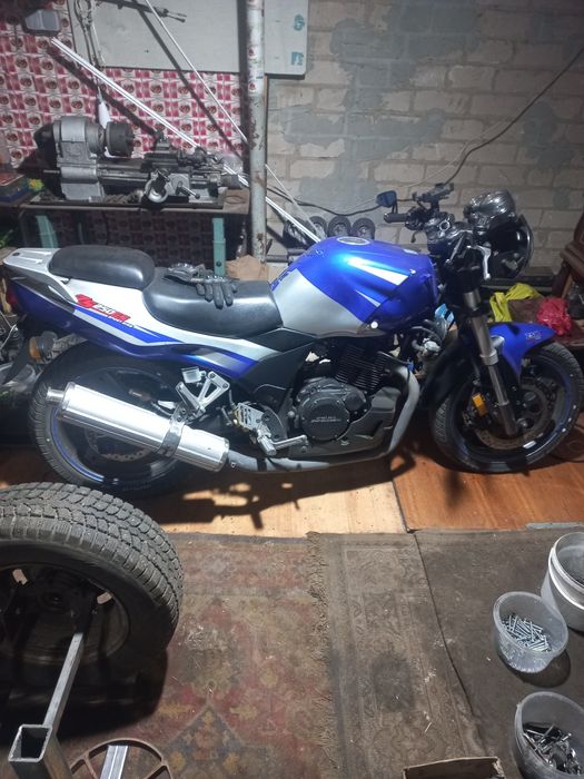 Продам мотоцикл Зоншин и Альфа
