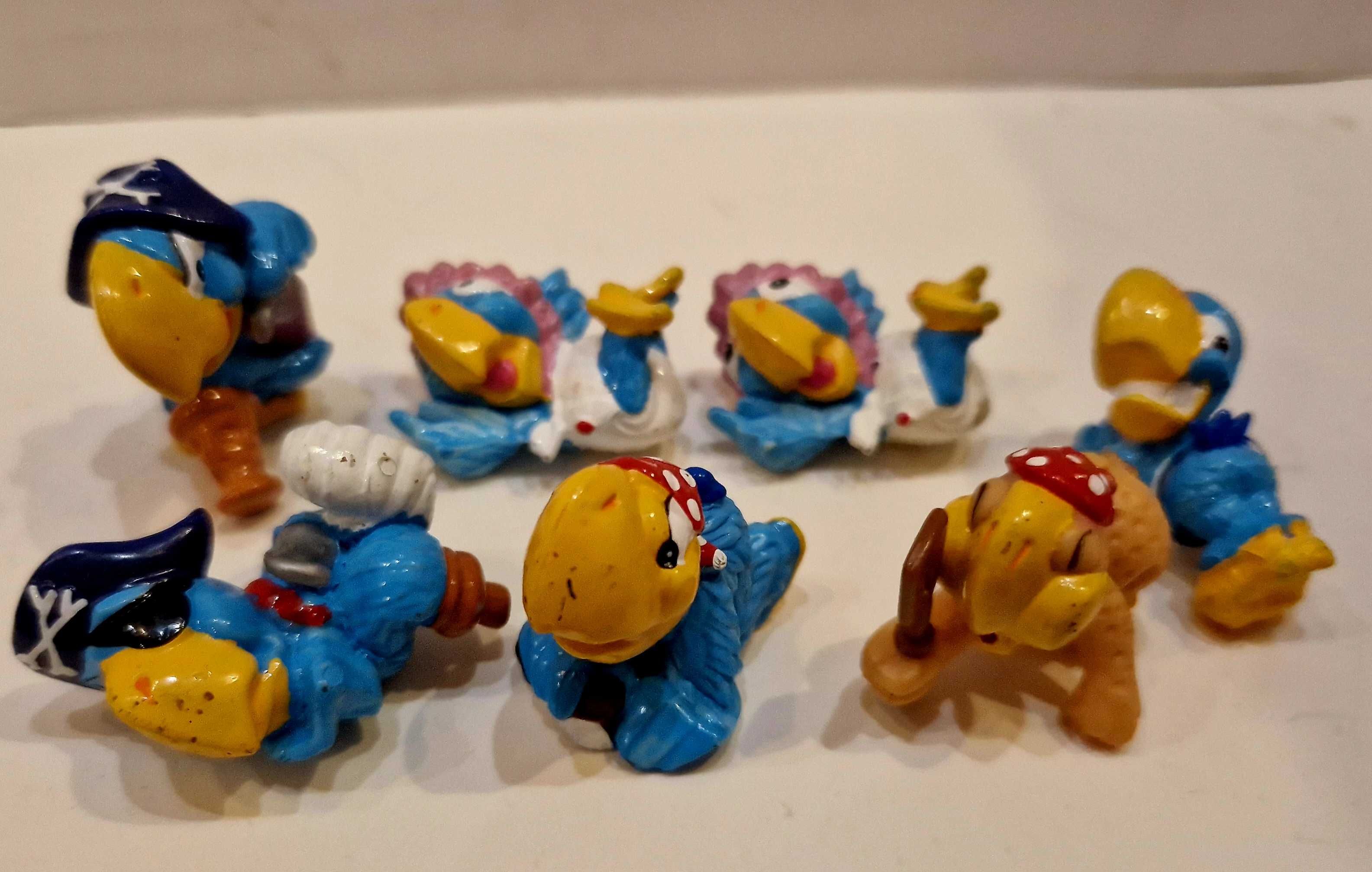 Фигурки игрушки Киндер сюрприз гномы слоники бегемоты акулы попугаи