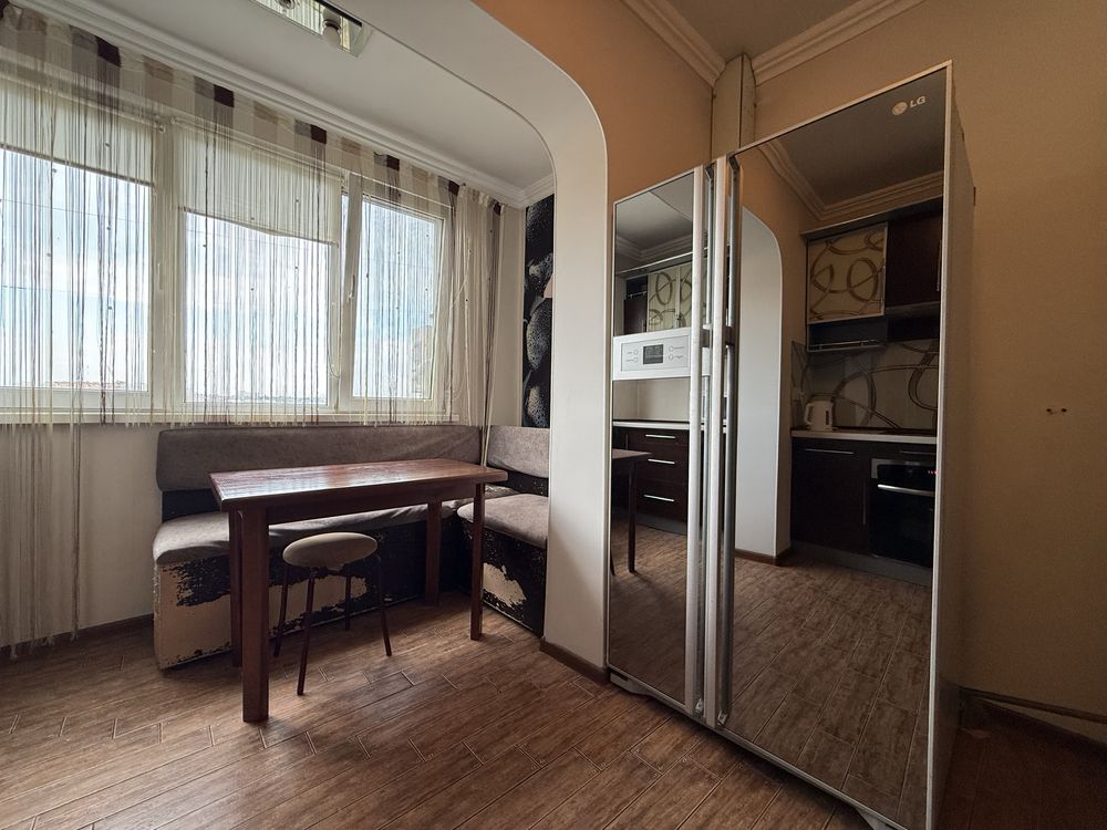 Сдаю 3 х комн квартиру ул Бугаевская 46/7