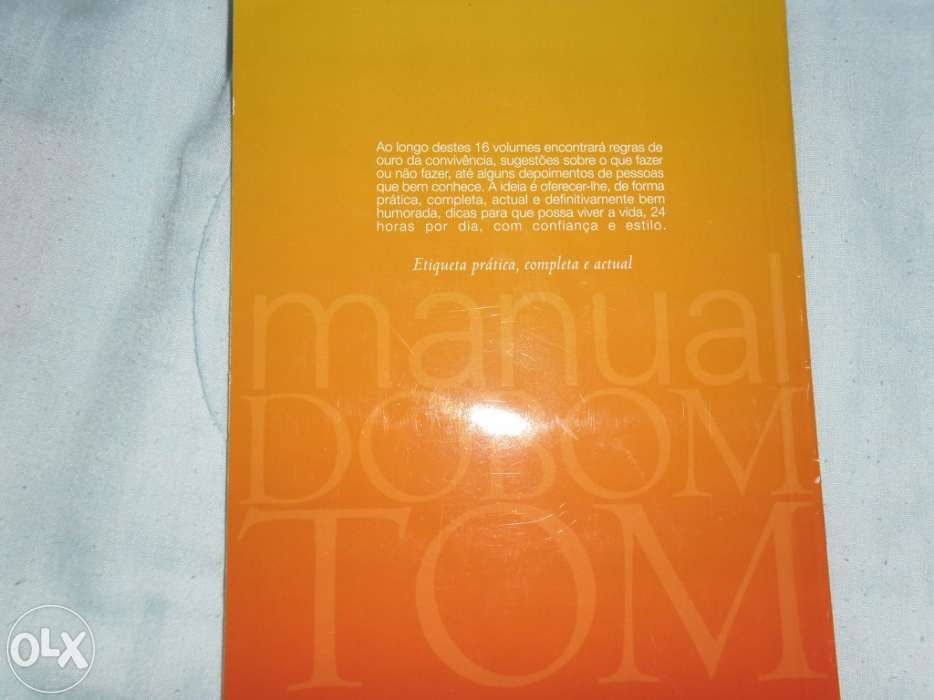 Livro "Manual do Bom Tom"