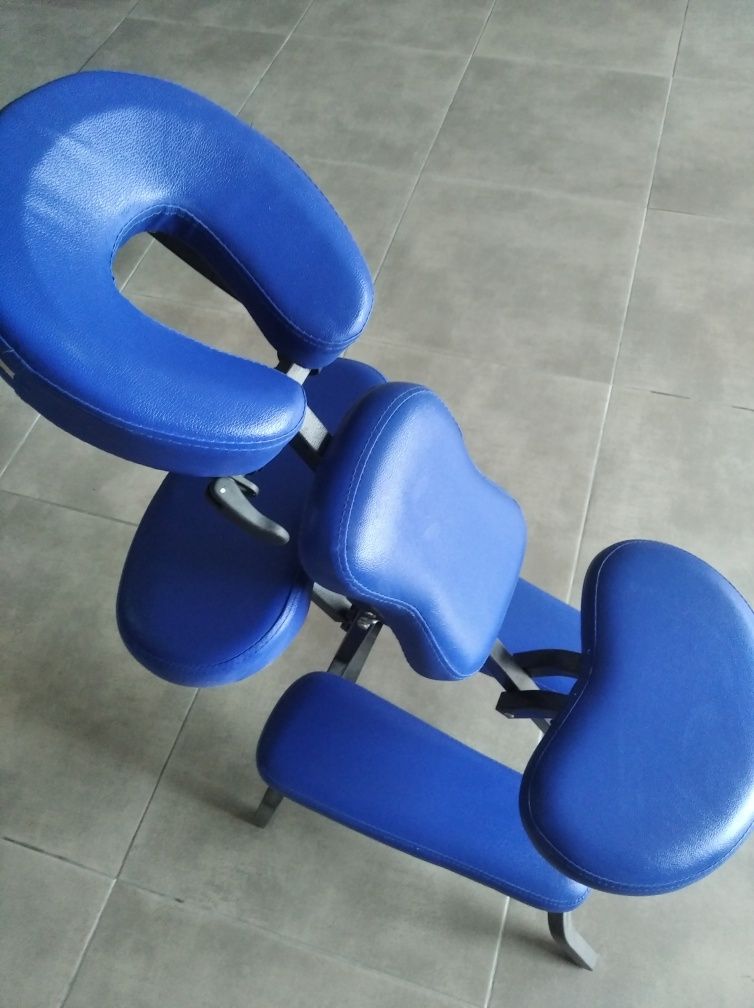 Cadeira de massagem.