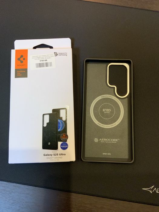 Захисний чохол Spigen Enzo Aramid для S25 ultra