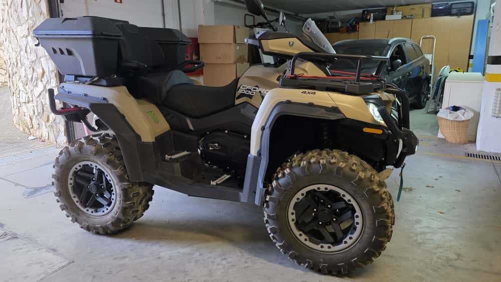 CFMOTO 1000 Overland 2024 • 1.700 km • Garantia