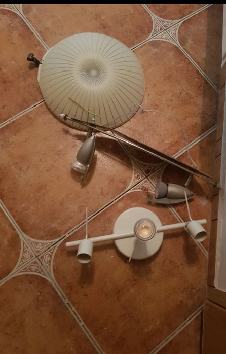 Rezerwacja za darmo plafon i 2 lampy