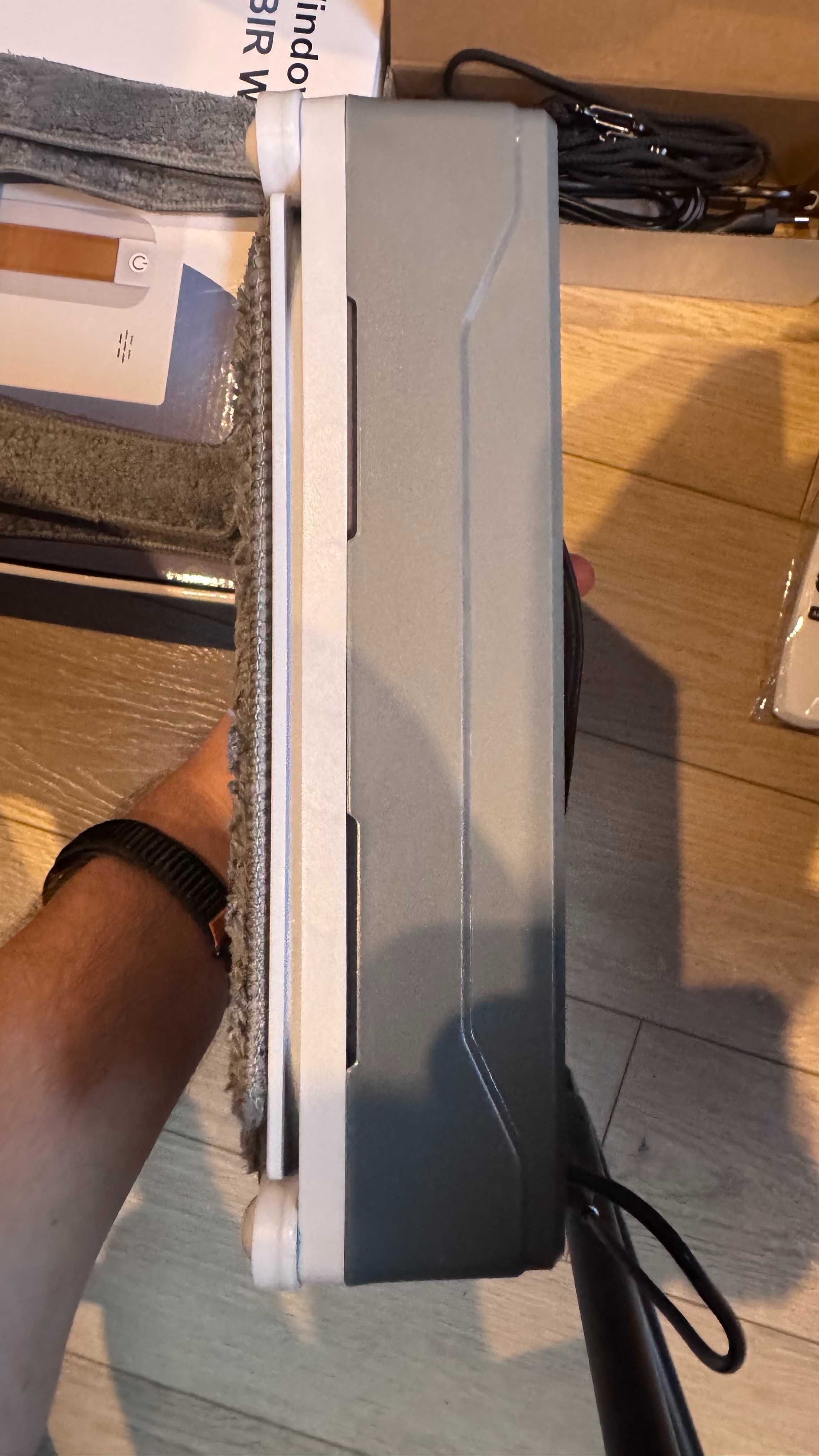 Робот для миття вікон abir wd8