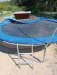 Trampolina bez siatki